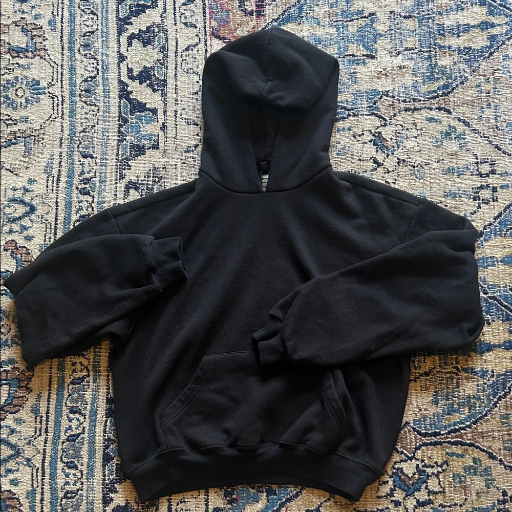 Skims cropped black hoodie